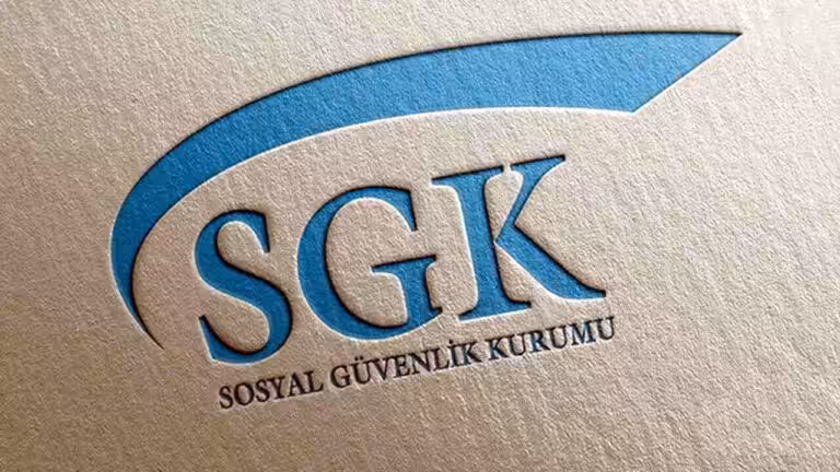 Türkiye'de yabancı çalışanlar için SGK bildirimi ve çalışma izni süreçleri