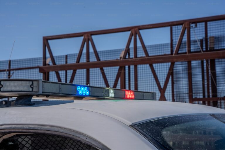 Sınır dışı etme süreci, idari gözetim ve 7 gün içinde itiraz hakkı hakkında MFY Legal avukatının hukuki açıklaması.